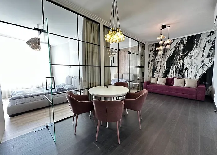 Sea Symphony 3-bedrooms Lux Apartment Odesa