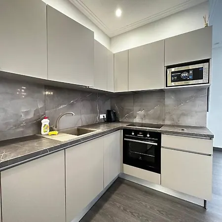 Sea Symphony 3-bedrooms Lux Daire